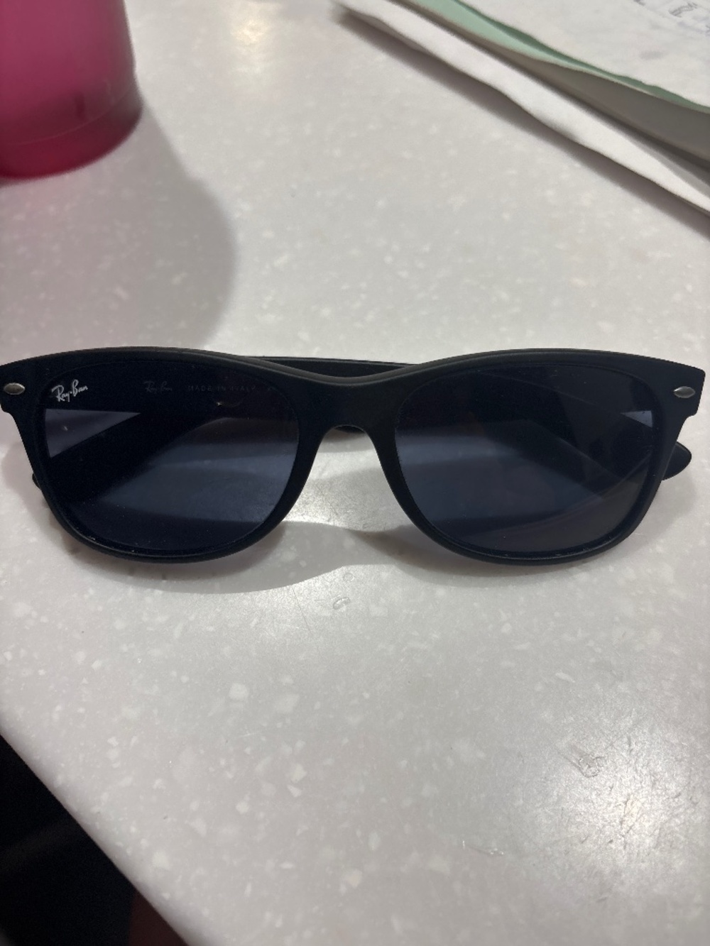Ray bans women’s matte new wayfarer rb 2132